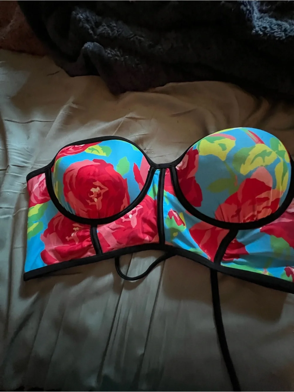 ⭐️Betsey Johnson vintage style swim top